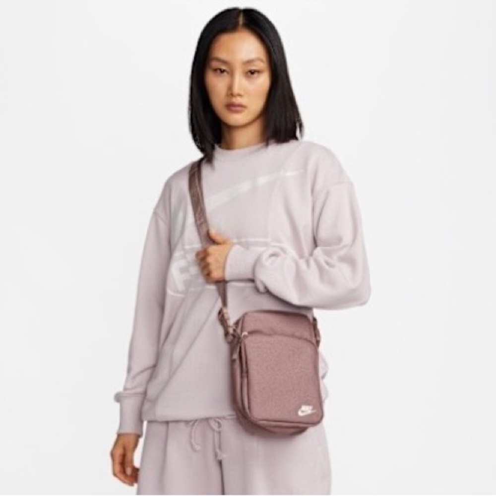Nike Heritage Mauve Crossbody Bag